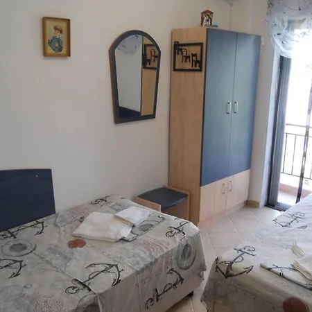 فيلة Teralogis - Lovely Place